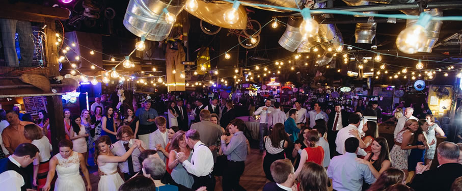 How To Choose Your Bloemfontein Wedding DJ